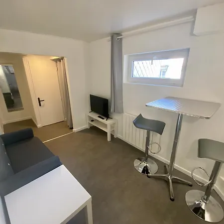Apartment Sejour Au Coeur Du Centre, Proche De La Republique *